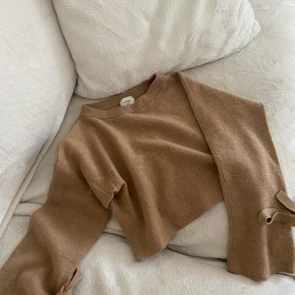 ❌SOLD❌Wilfred Tan Merino Wool Sweater - Picture 1 of 9